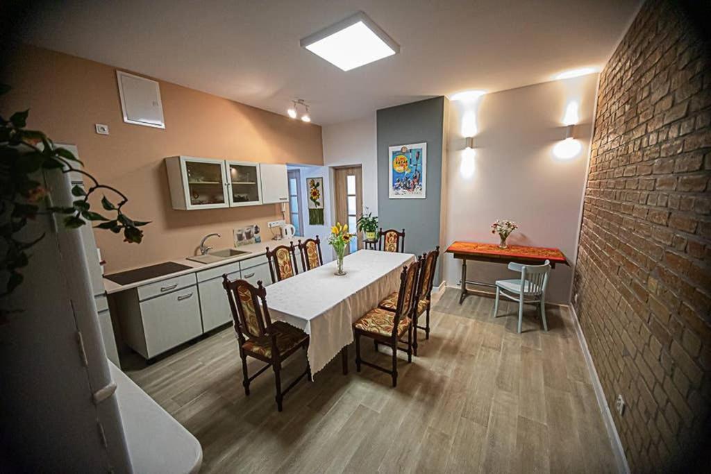 Apartament Rynek เลชนา ภายนอก รูปภาพ